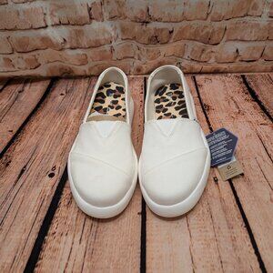 Tom's Alpargata Mallow Casual White Canvas Slip-On Shoes with Leopard Insole 6